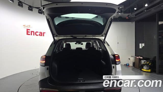 Kia Sportage 2023 — Photo 4/35