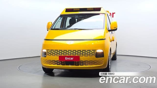 Hyundai Staria 2024 — ფოტო 3/20