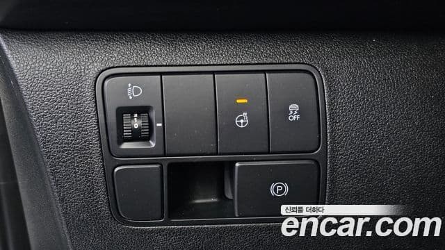 Hyundai Staria 2022 — Фото 13/20