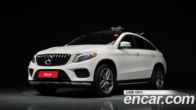 Mercedes-Benz GLE-Class 2018 — Şəkil 1/20