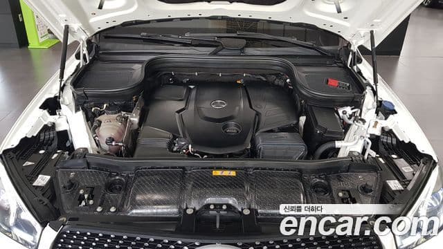 Mercedes-Benz GLE-Class 2023 — ფოტო 6/17