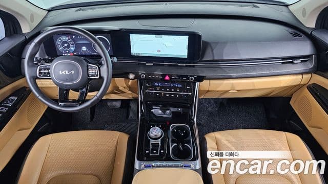 Kia Carnival 2023 — фото 7 из 20
