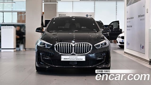 BMW 1 Series 2023 — ფოტო 1/20