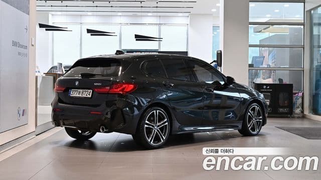 BMW 1 Series 2023 — ფოტო 3/20