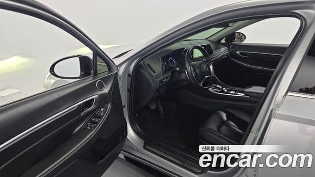 Hyundai Sonata 2023 — Şəkil 10/20