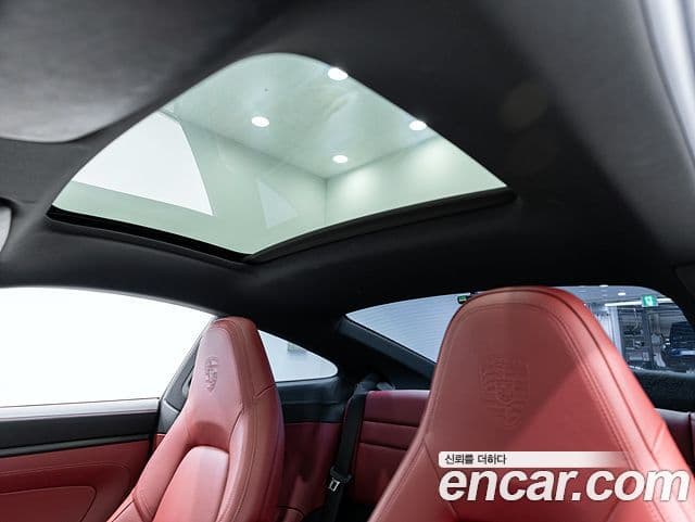 Porsche 911 2023 — Photo 15/19