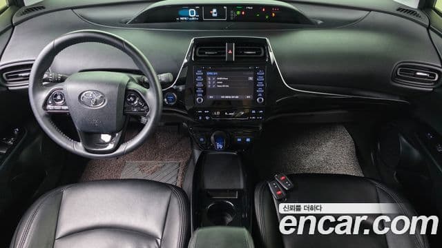 Toyota Prius 2022 — Photo 3/32