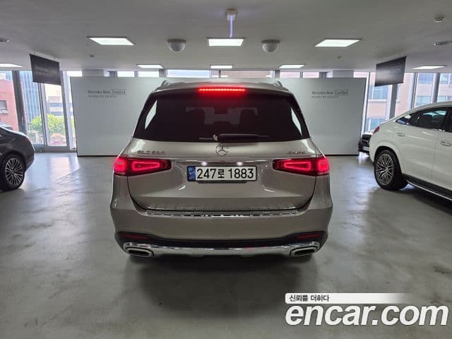 Mercedes-Benz GLS-Class 2021 — Photo 11/18