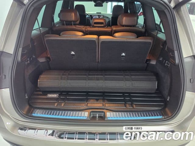 Mercedes-Benz GLS-Class 2021 — Photo 7/18