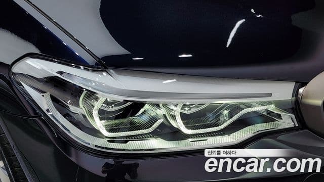 BMW 5 Series 2018 — Şəkil 5/32