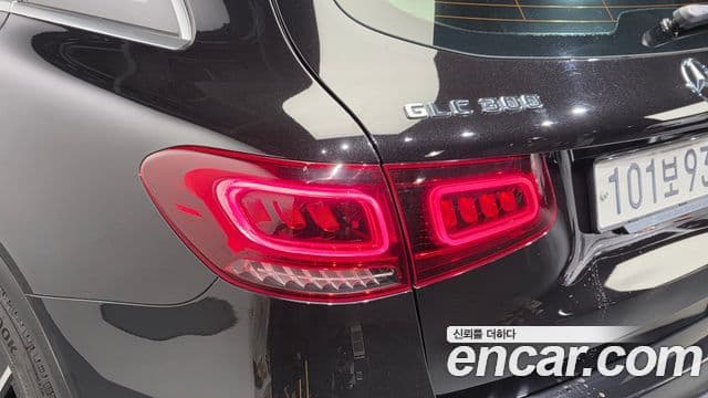 Mercedes-Benz GLC-Class 2020 — Şəkil 12/41