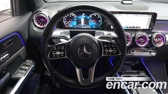 Mercedes-Benz EQB 2022 — ფოტო 17/30