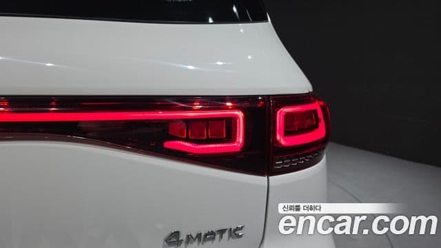 Mercedes-Benz EQB 2022 — ფოტო 26/30