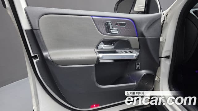 Mercedes-Benz EQB 2022 — ფოტო 3/30