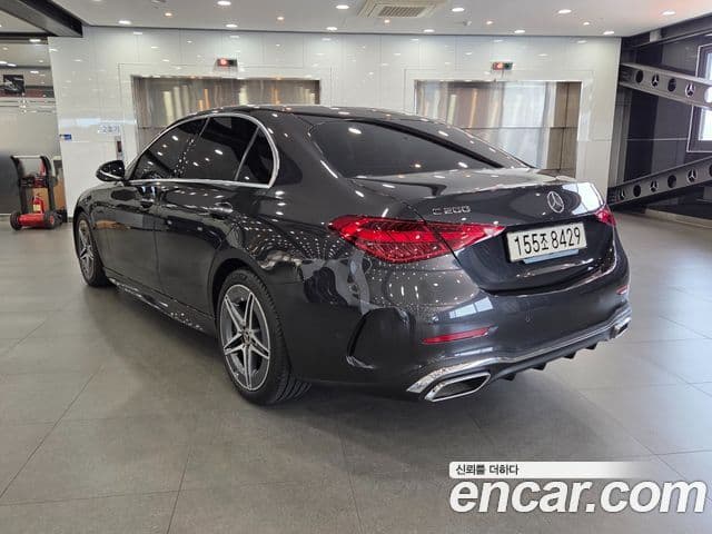 Mercedes-Benz C-Class 2025 — Фото 5/15