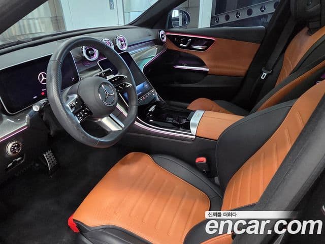 Mercedes-Benz C-Class 2025 — Фото 8/15