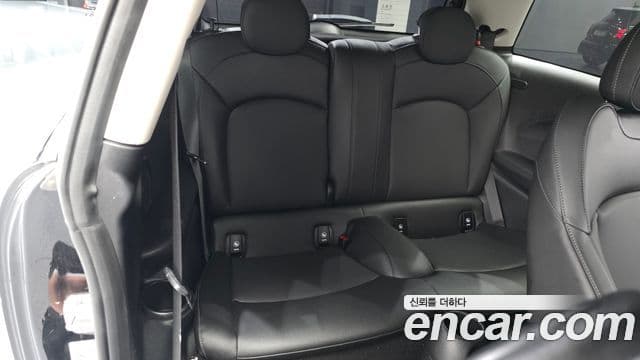Mini Cooper 2022 — ფოტო 7/31