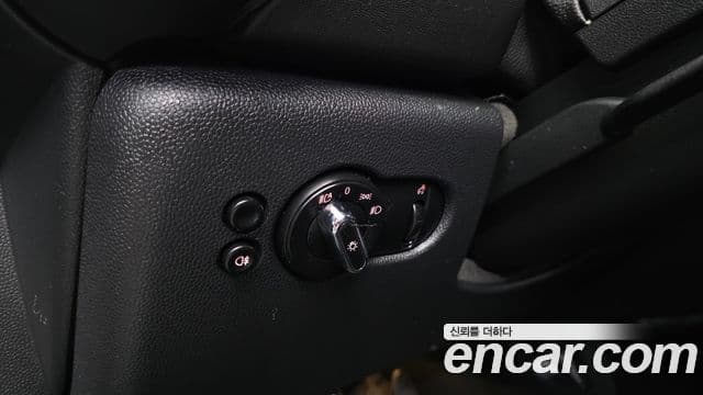 Mini Cooper 2022 — ფოტო 15/31