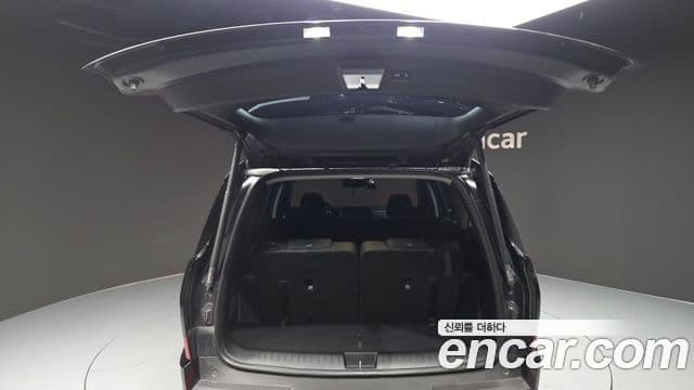 Hyundai Santa Fe 2023 — Şəkil 29/32