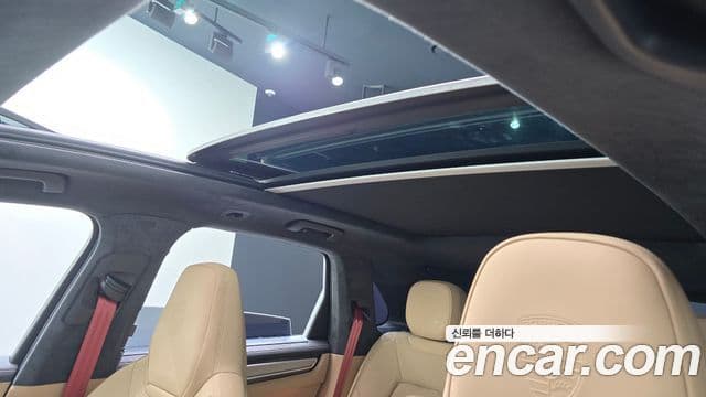 Porsche Cayenne 2023 — Şəkil 30/36