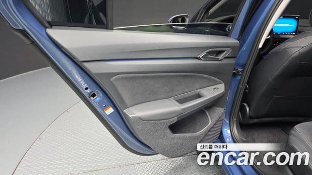 Volkswagen Golf 2026 — Şəkil 15/36