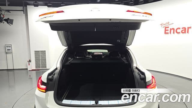 BMW X4 2023 — Photo 28/32