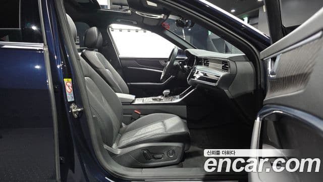 Audi A6 2021 — Photo 12/35