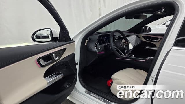 Mercedes-Benz E-Class 2025 — Фото 10/20