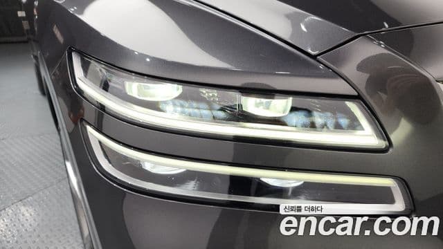 Genesis GV80 2021 — Photo 8/35