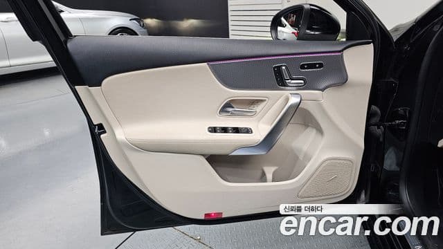 Mercedes-Benz A-Class 2021 — ფოტო 15/30