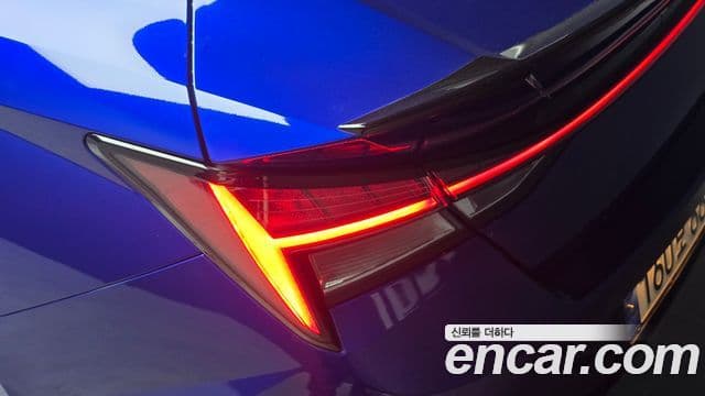 Hyundai The New Avante Hybrid 2022 — ფოტო 23/30