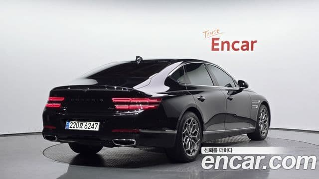 Genesis G80 2023 — Şəkil 19/20