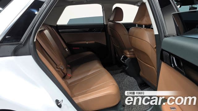 Hyundai Grandeur 2023 — Фото 13/20