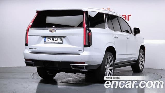 Cadillac Escalade 2021 — Photo 15/20