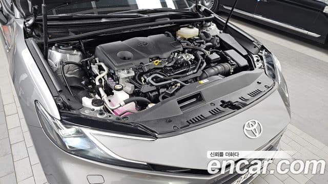 Toyota Camry 2025 — ფოტო 14/33