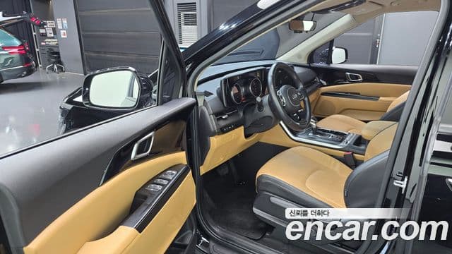 Kia Carnival 2021 — Фото 10/20