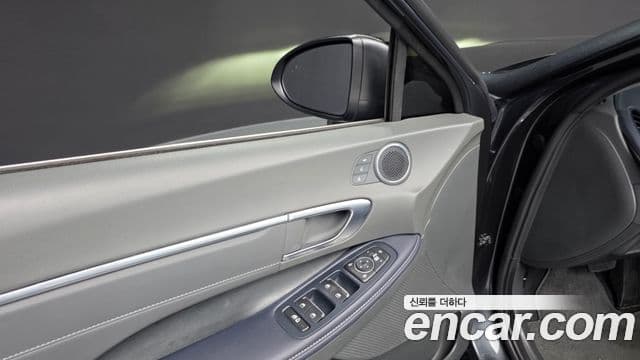 Hyundai Sonata Hybrid 2022 — Şəkil 11/35