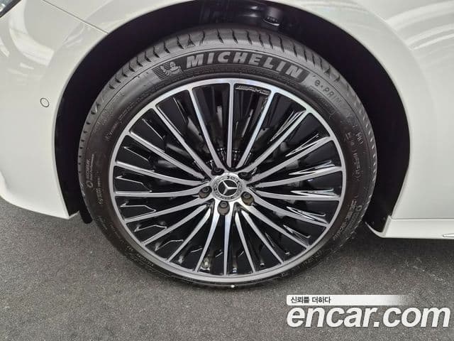 Mercedes-Benz E-Class 2026 — Photo 10/20