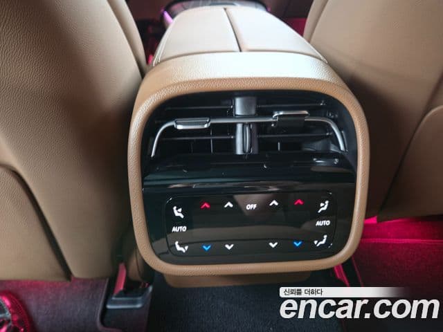 Mercedes-Benz E-Class 2026 — Photo 8/20