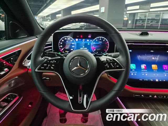 Mercedes-Benz E-Class 2026 — Photo 11/20