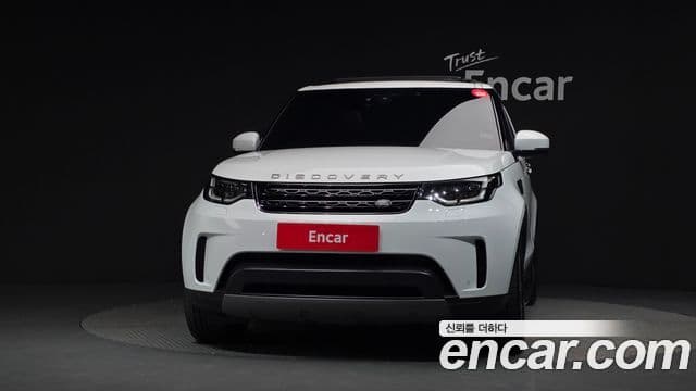 Land Rover Discovery 5 2019 — ფოტო 4/20