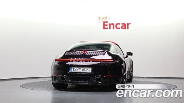 Porsche 911 2024 — Photo 18/20
