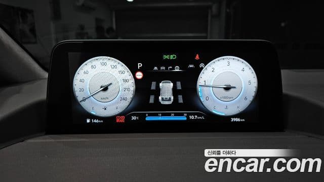 Hyundai Staria 2025 — Фото 8/20