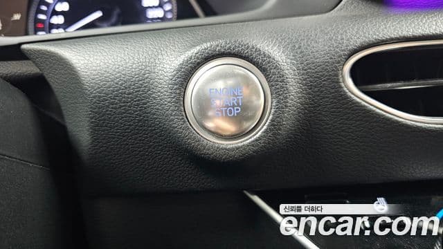 Hyundai Sonata 2021 — Фото 19/20