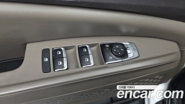 Kia Carnival 2024 — ფოტო 1/30