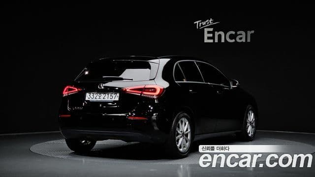 Mercedes-Benz A-Class 2019 — Фото 2/20