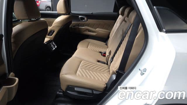 Kia Sorento 2023 — Şəkil 23/34