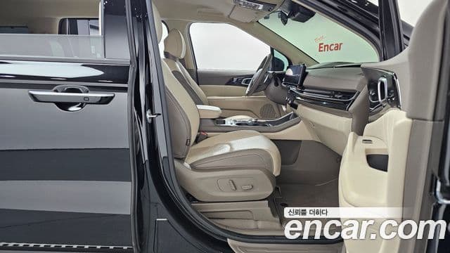 Kia Carnival 2024 — Şəkil 17/37
