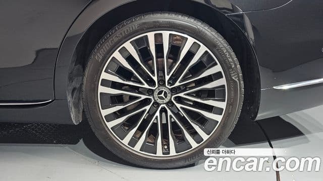 Mercedes-Benz S-Class 2023 — Şəkil 35/37