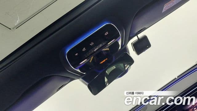 Mercedes-Benz E-Class 2025 — Photo 5/17